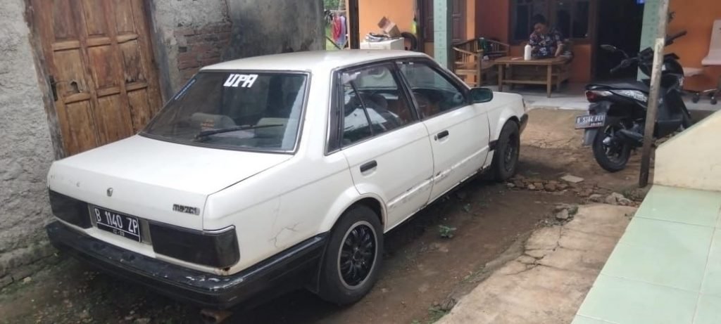 MOBILLAMABEKAS.COM | DARI MOBIL TUA SAMPAI MOBIL TERBENGKALAI ADA DISINI